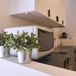 Am 12 - Charming Loft In The Heart Of *